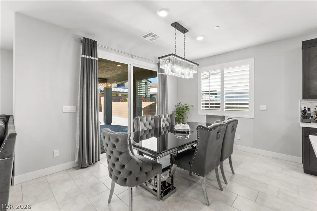 7847 Skyler Falls, North Las Vegas, NV 89084