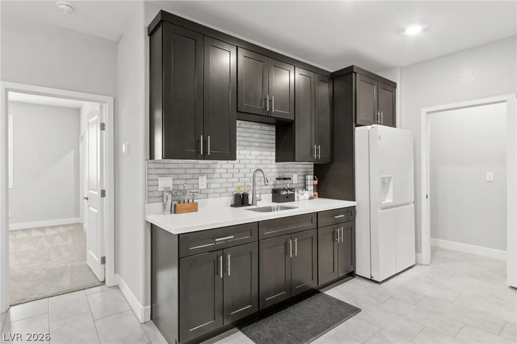 7847 Skyler Falls, North Las Vegas, NV 89084
