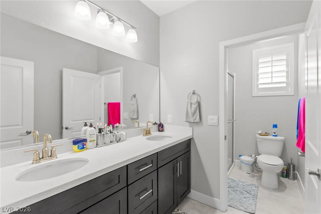 7847 Skyler Falls, North Las Vegas, NV 89084