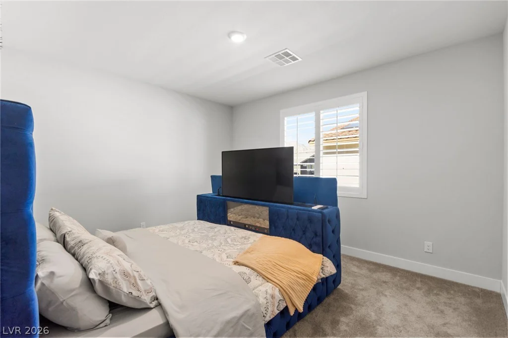 7847 Skyler Falls, North Las Vegas, NV 89084