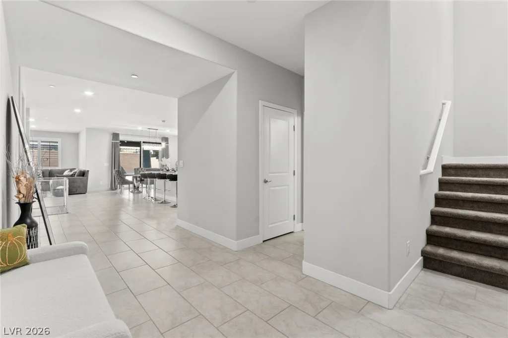 7847 Skyler Falls, North Las Vegas, NV 89084