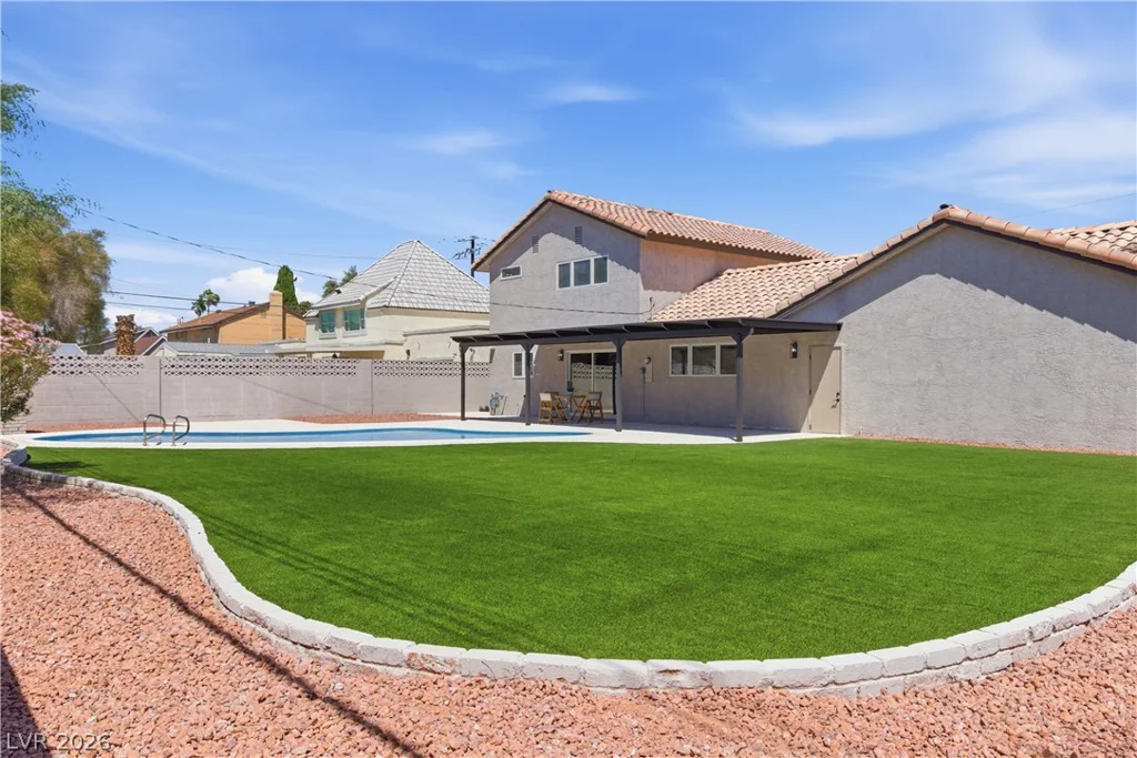 2000 Westlund, Las Vegas, NV 89102