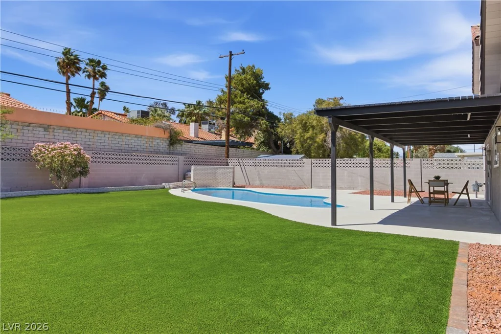 2000 Westlund, Las Vegas, NV 89102