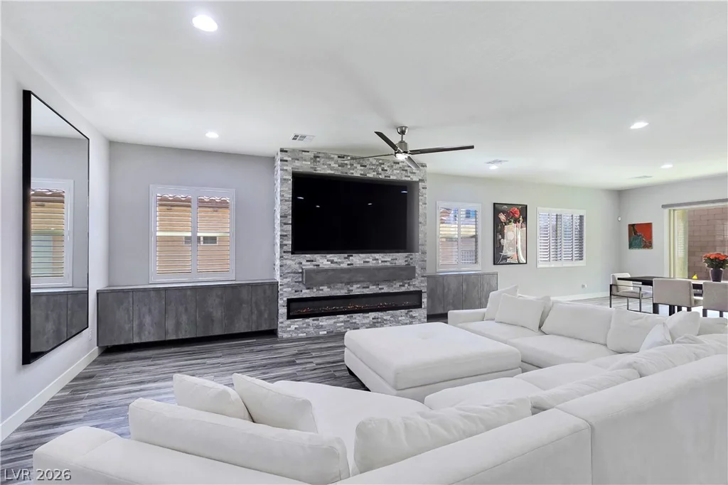 351 Dandelion Brook, Las Vegas, NV 89148