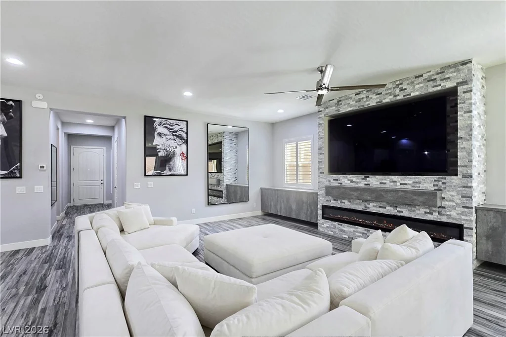 351 Dandelion Brook, Las Vegas, NV 89148