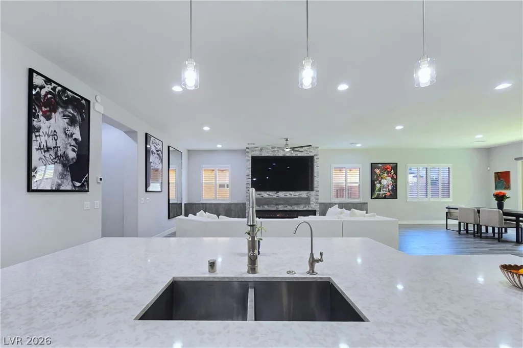 351 Dandelion Brook, Las Vegas, NV 89148
