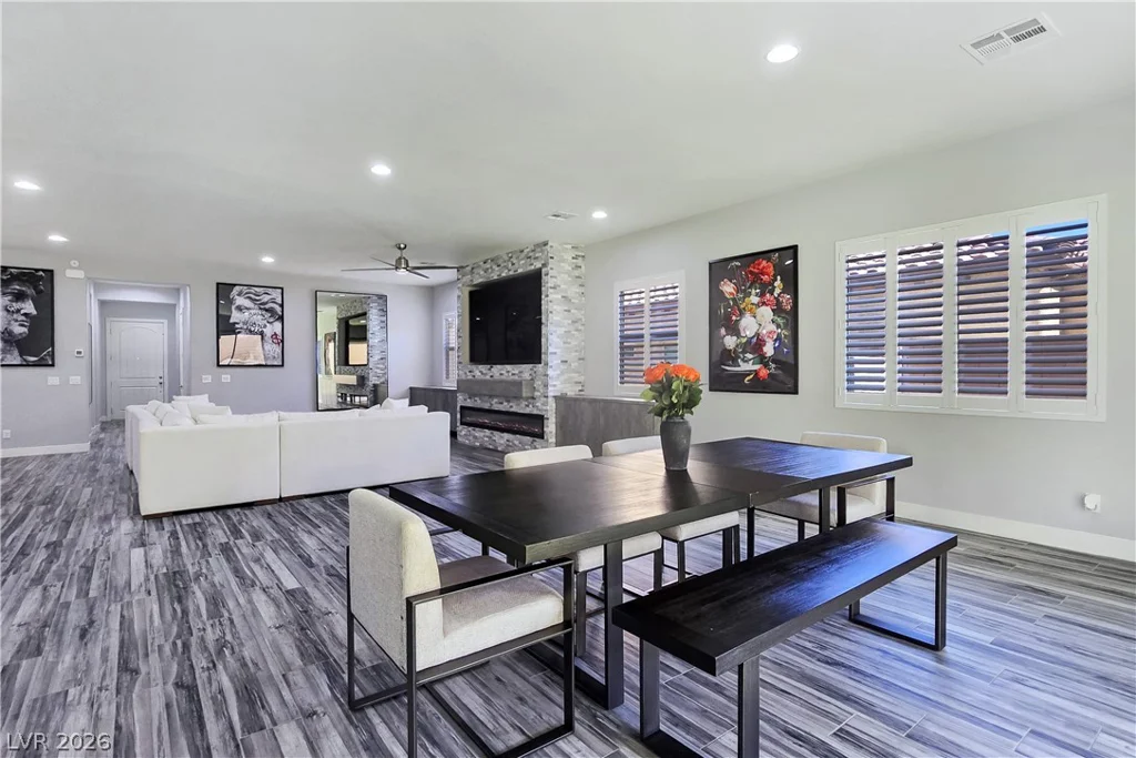 351 Dandelion Brook, Las Vegas, NV 89148