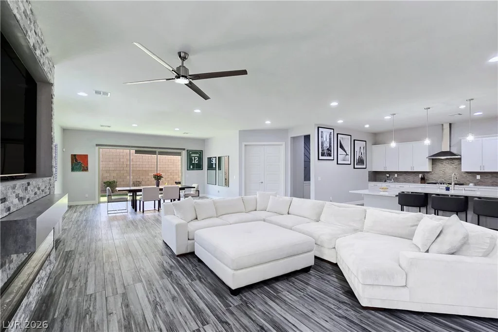 351 Dandelion Brook, Las Vegas, NV 89148