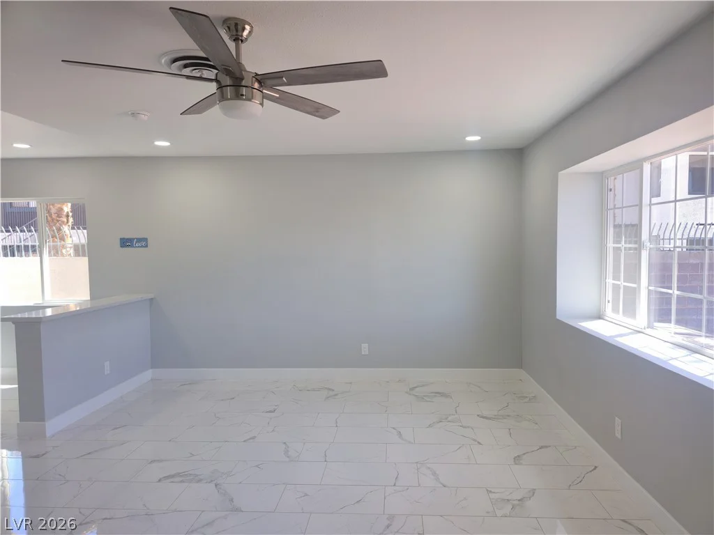 5230 Rou, Las Vegas, NV 89122