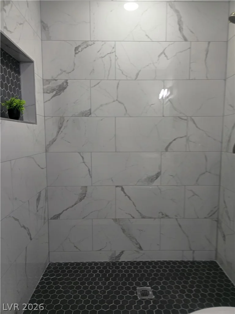 5230 Rou, Las Vegas, NV 89122