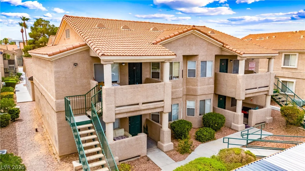 6553 McRae, Las Vegas, NV 89108