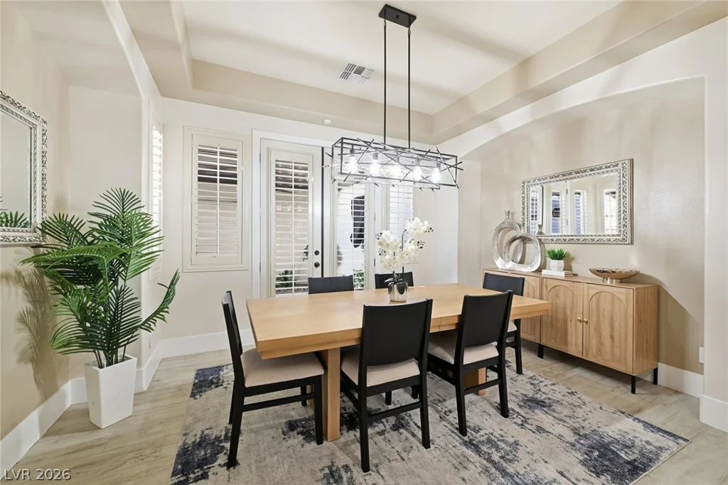10820 Woodstream, Las Vegas, NV 89135