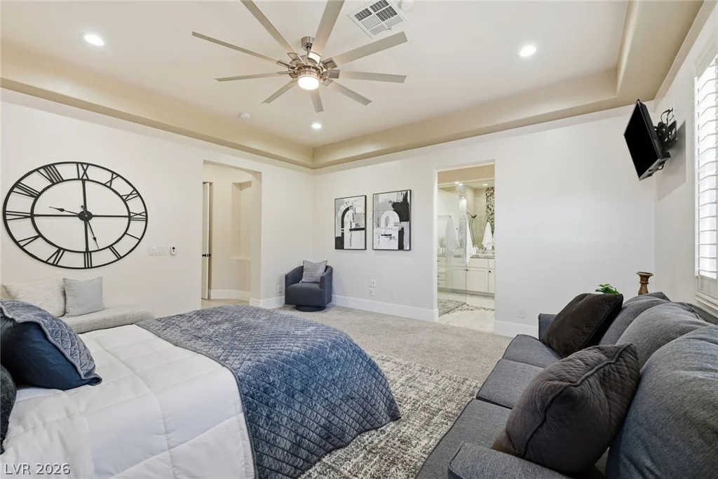 10820 Woodstream, Las Vegas, NV 89135