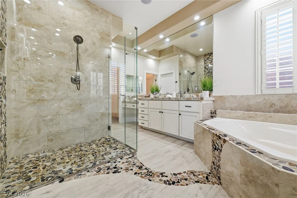 10820 Woodstream, Las Vegas, NV 89135