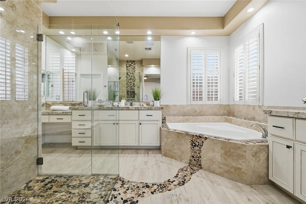 10820 Woodstream, Las Vegas, NV 89135
