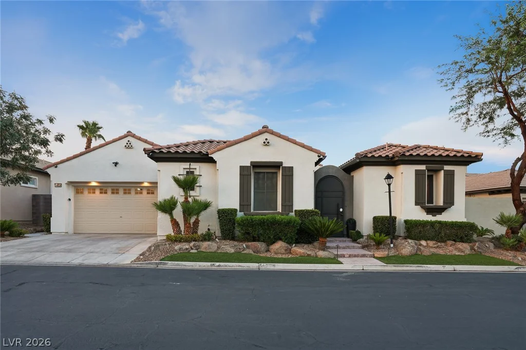 10820 Woodstream, Las Vegas, NV 89135