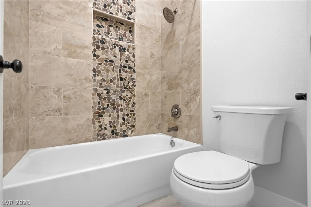 10820 Woodstream, Las Vegas, NV 89135