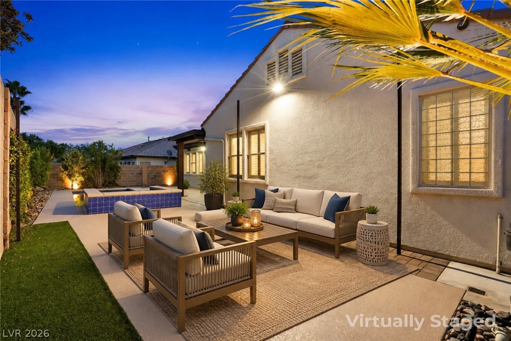 10820 Woodstream, Las Vegas, NV 89135