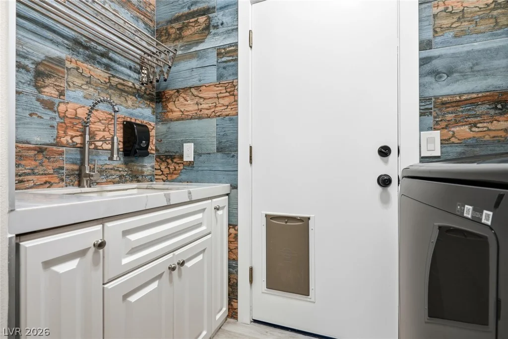 10820 Woodstream, Las Vegas, NV 89135