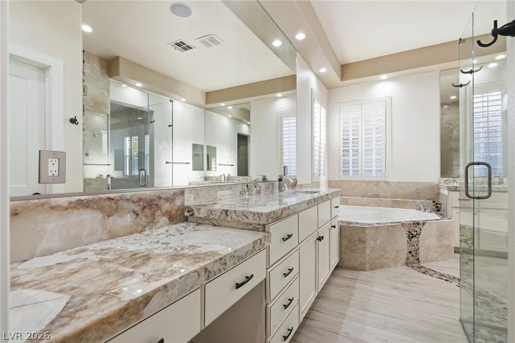 10820 Woodstream, Las Vegas, NV 89135