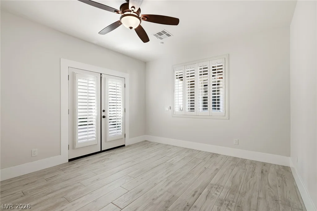 10820 Woodstream, Las Vegas, NV 89135