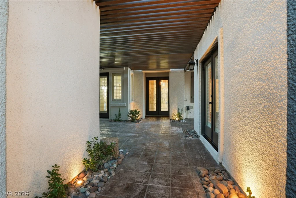10820 Woodstream, Las Vegas, NV 89135