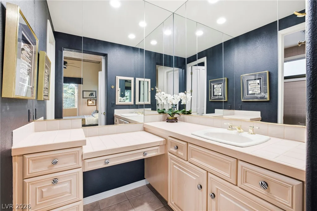 8271 Turtle Creek, Las Vegas, NV 89113