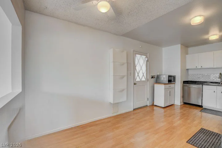 804 Larch, Las Vegas, NV 89145