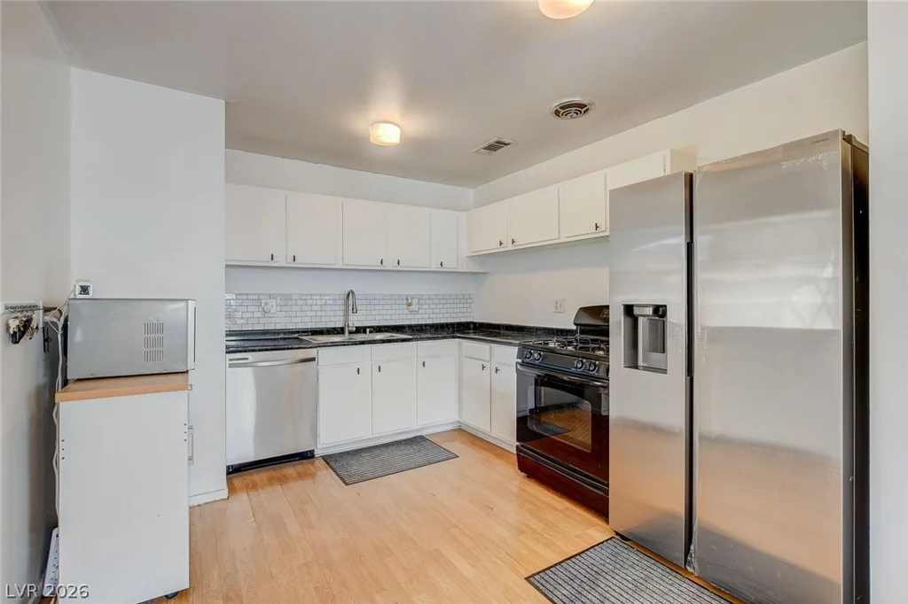 804 Larch, Las Vegas, NV 89145