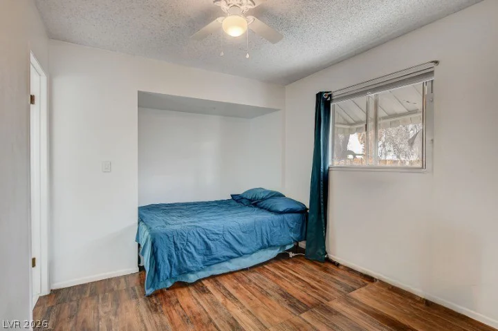 804 Larch, Las Vegas, NV 89145
