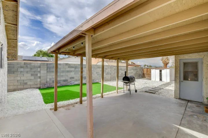 804 Larch, Las Vegas, NV 89145