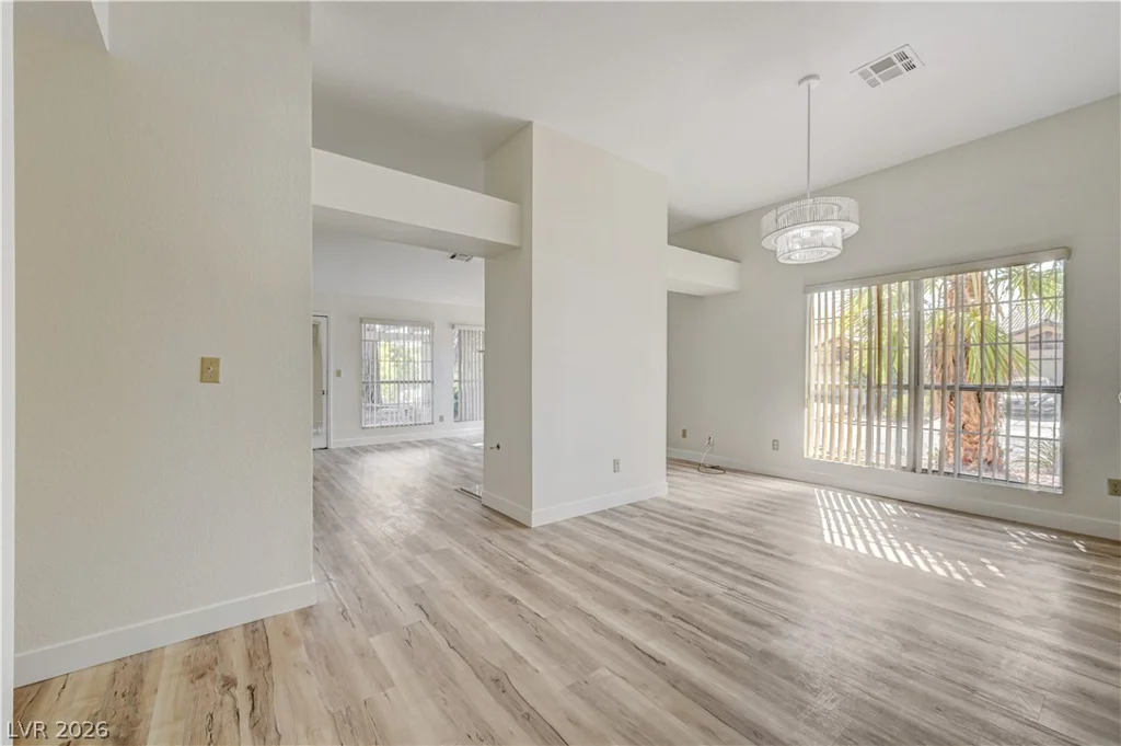 5613 Port Barrington, Las Vegas, NV 89130