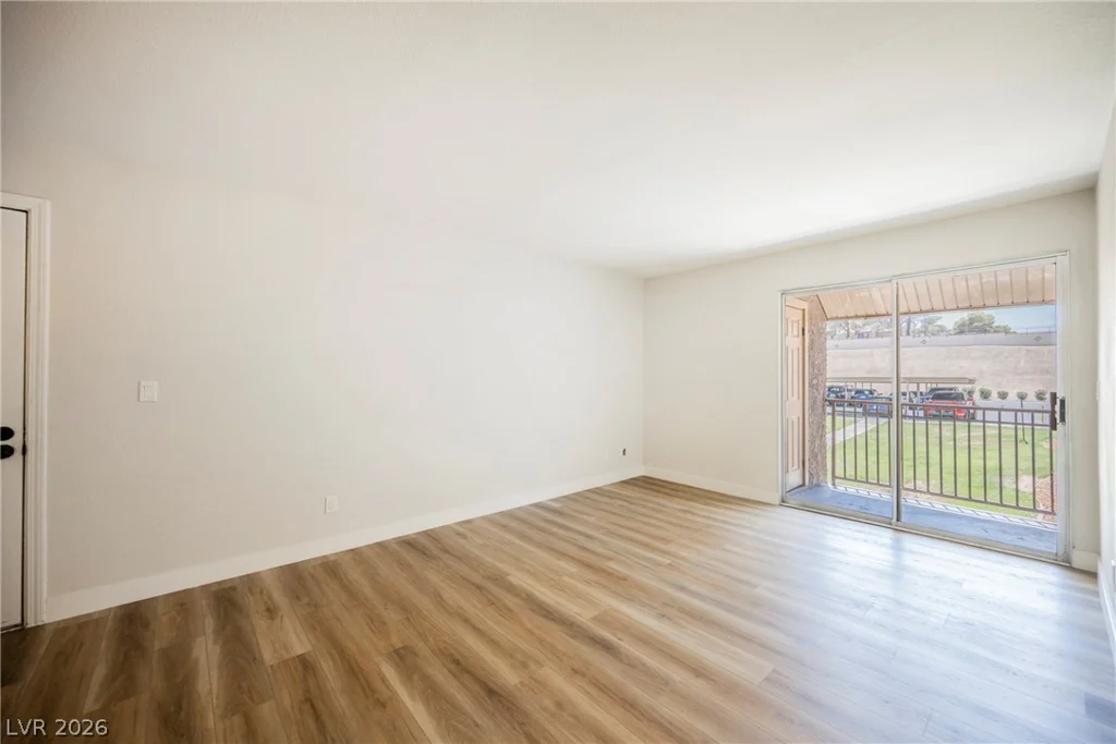 5295 Indian River, Las Vegas, NV 89103