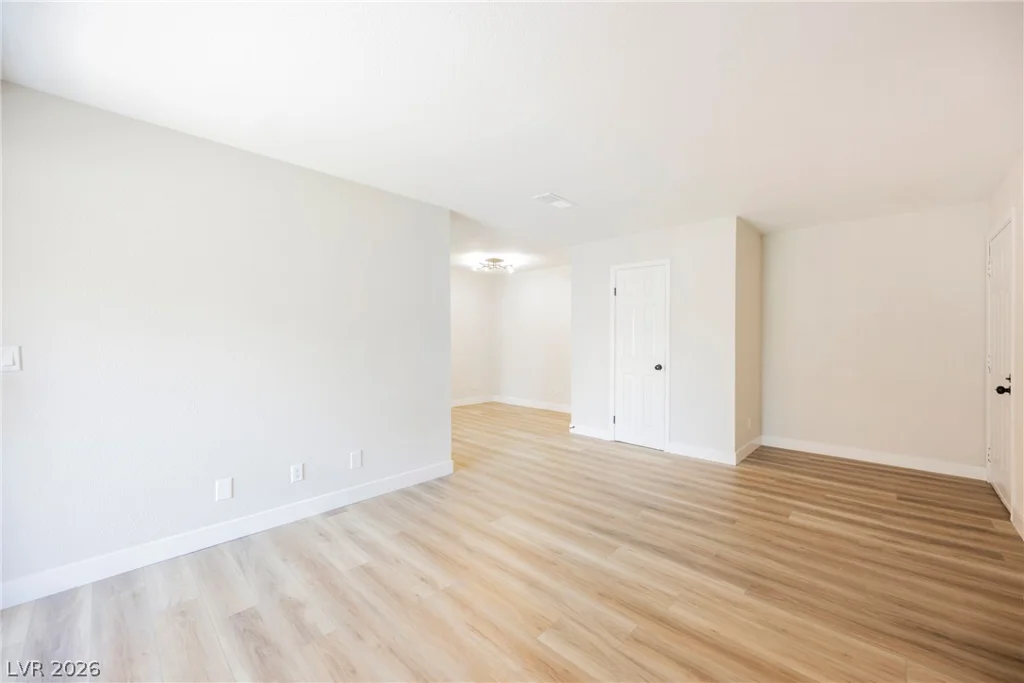 5295 Indian River, Las Vegas, NV 89103