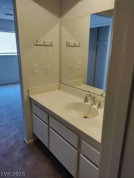 5175 Palmyra, Las Vegas, NV 89146