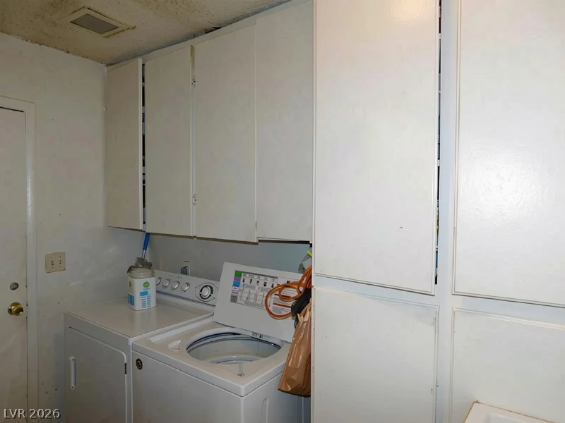 5175 Palmyra, Las Vegas, NV 89146