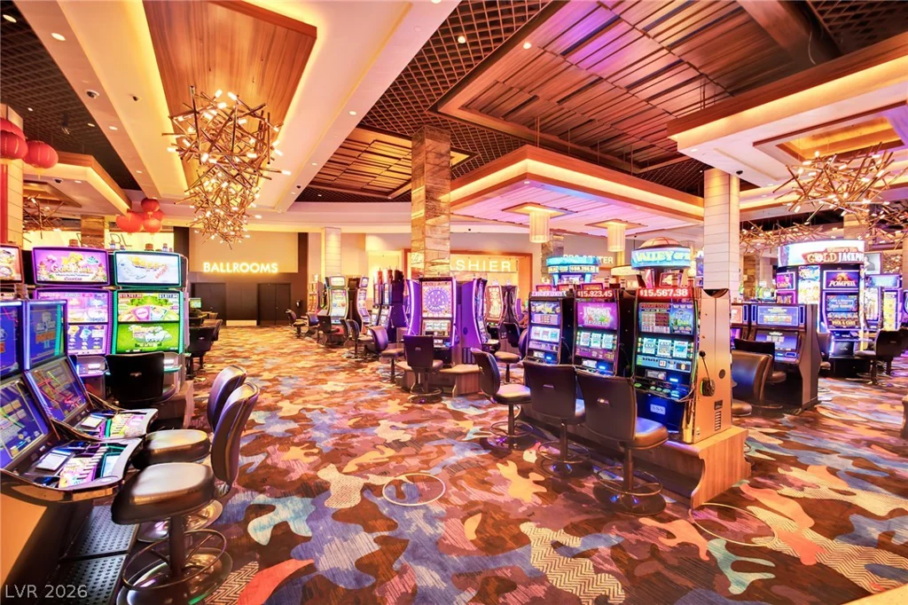 4381 Flamingo, Las Vegas, NV 89103