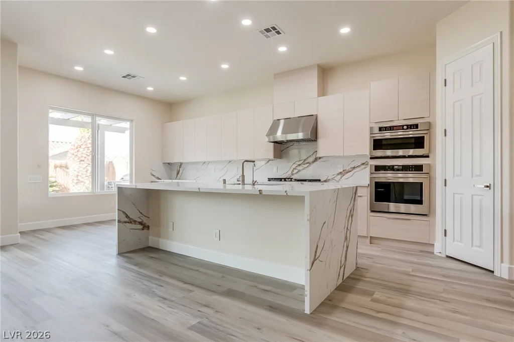 11756 Feinberg, Las Vegas, NV 89138