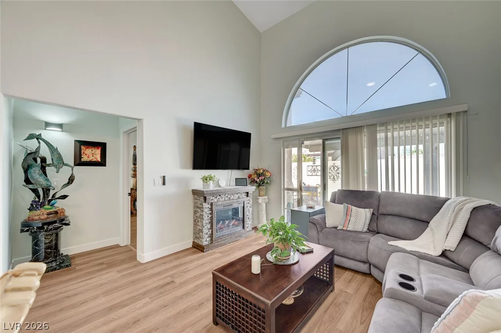 528 Crimson View, Las Vegas, NV 89144