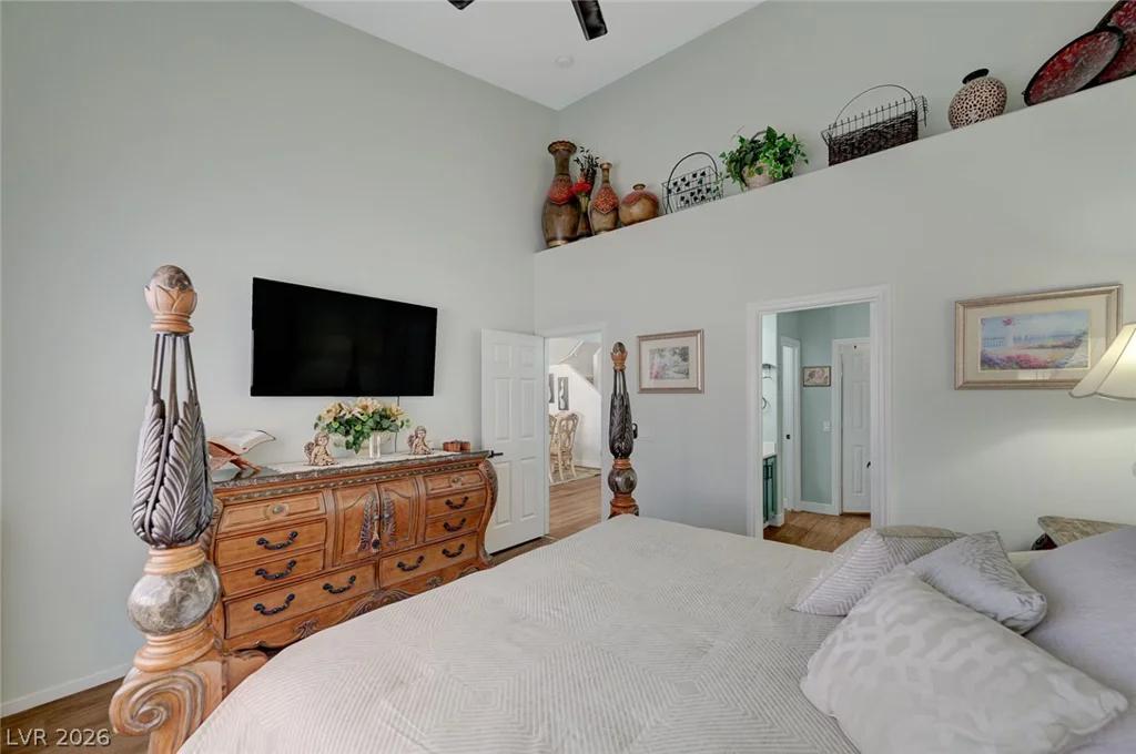 528 Crimson View, Las Vegas, NV 89144