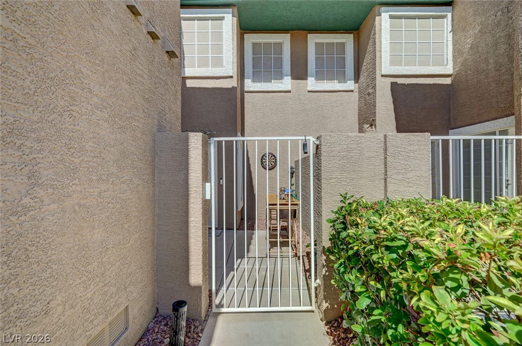 528 Crimson View, Las Vegas, NV 89144