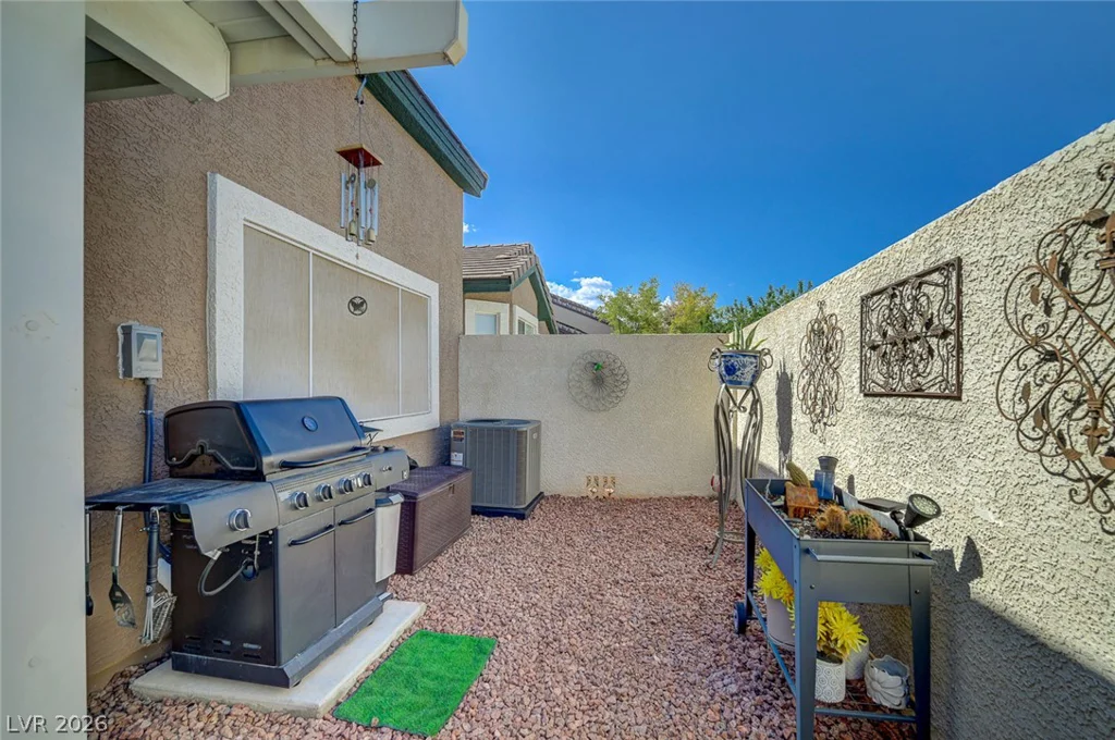 528 Crimson View, Las Vegas, NV 89144