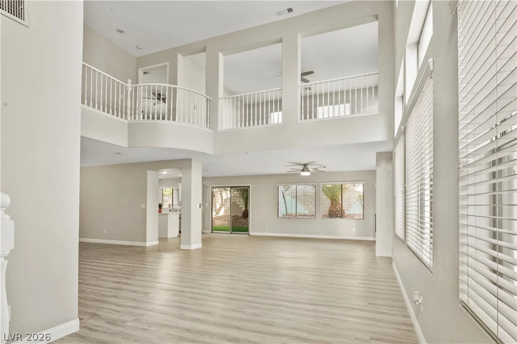 5567 Spruce Hill, Las Vegas, NV 89148