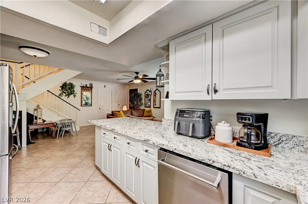 5889 Laredo, Las Vegas, NV 89146