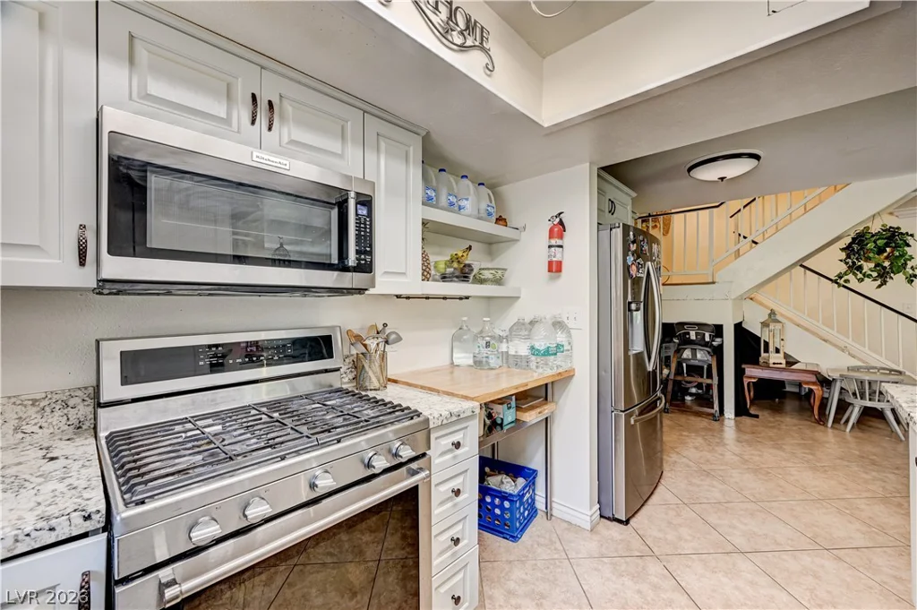 5889 Laredo, Las Vegas, NV 89146