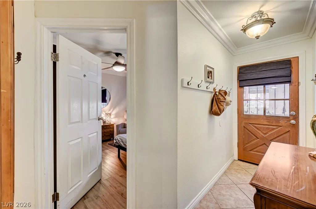 5889 Laredo, Las Vegas, NV 89146