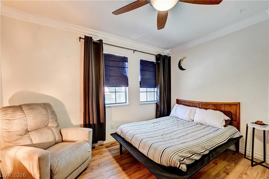 5889 Laredo, Las Vegas, NV 89146