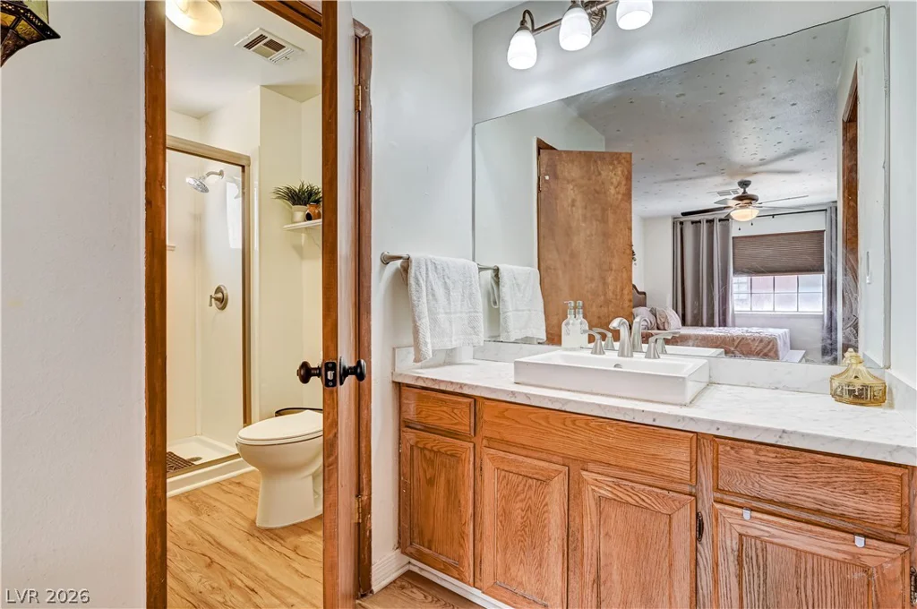 5889 Laredo, Las Vegas, NV 89146