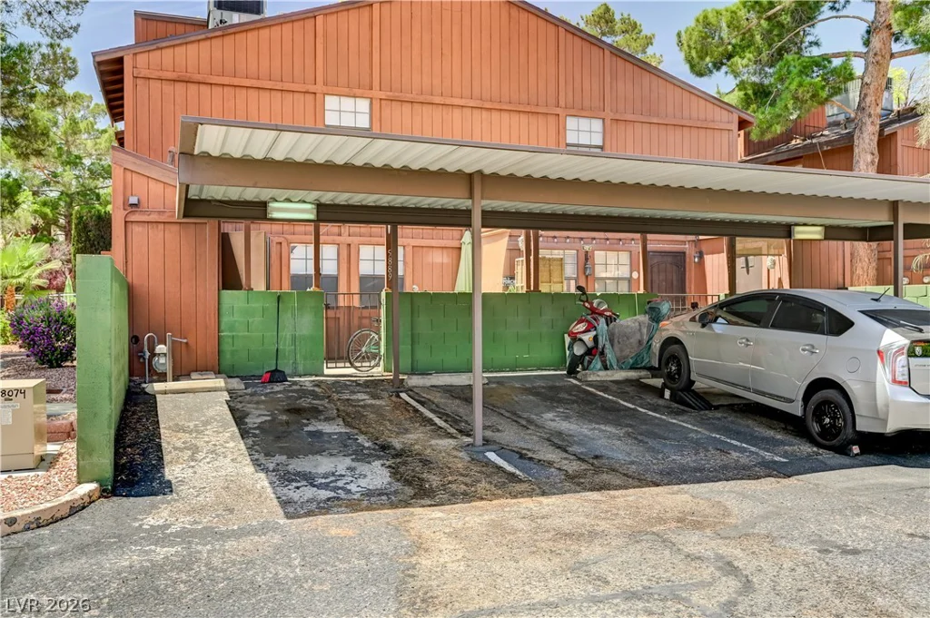 5889 Laredo, Las Vegas, NV 89146