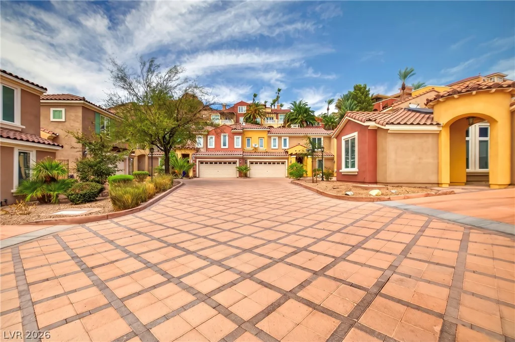 11 Cerchio Basso, Henderson, NV 89011